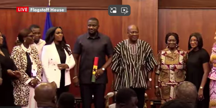 Dumelo, Srem Sai, Suhuyini
